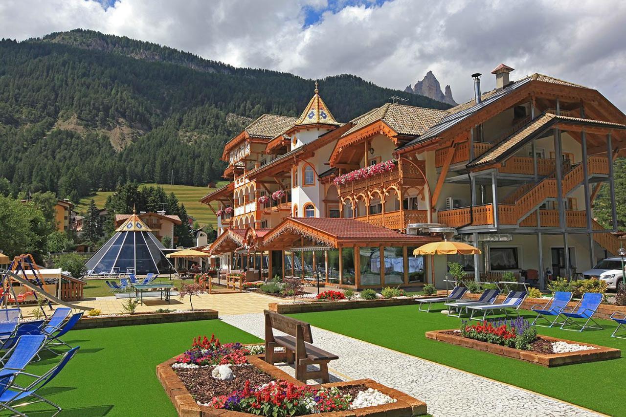 Rene Dolomites Boutique Hotel Pozza di Fassa Buitenkant foto